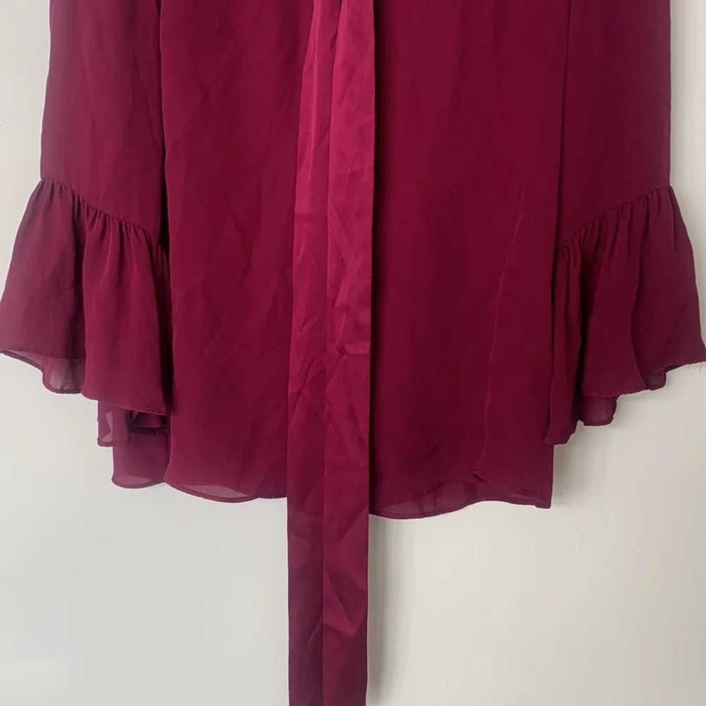 ALICE + OLIVIA 'Currant' Purple 100% Silk Top with Neck Tie Blouse Size XS - Picture 7 of 16